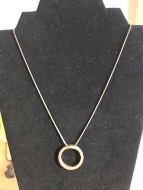 Classic Silver Circle Pendant Necklace - Women's Jewelry